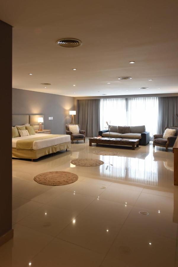 Howard Johnson Resort & Convention Center Ezeiza Exterior photo